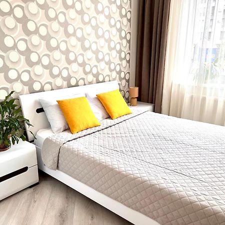 Osapart Beautiful Apartment In A Complex Semycvit Lviv Eksteriør billede