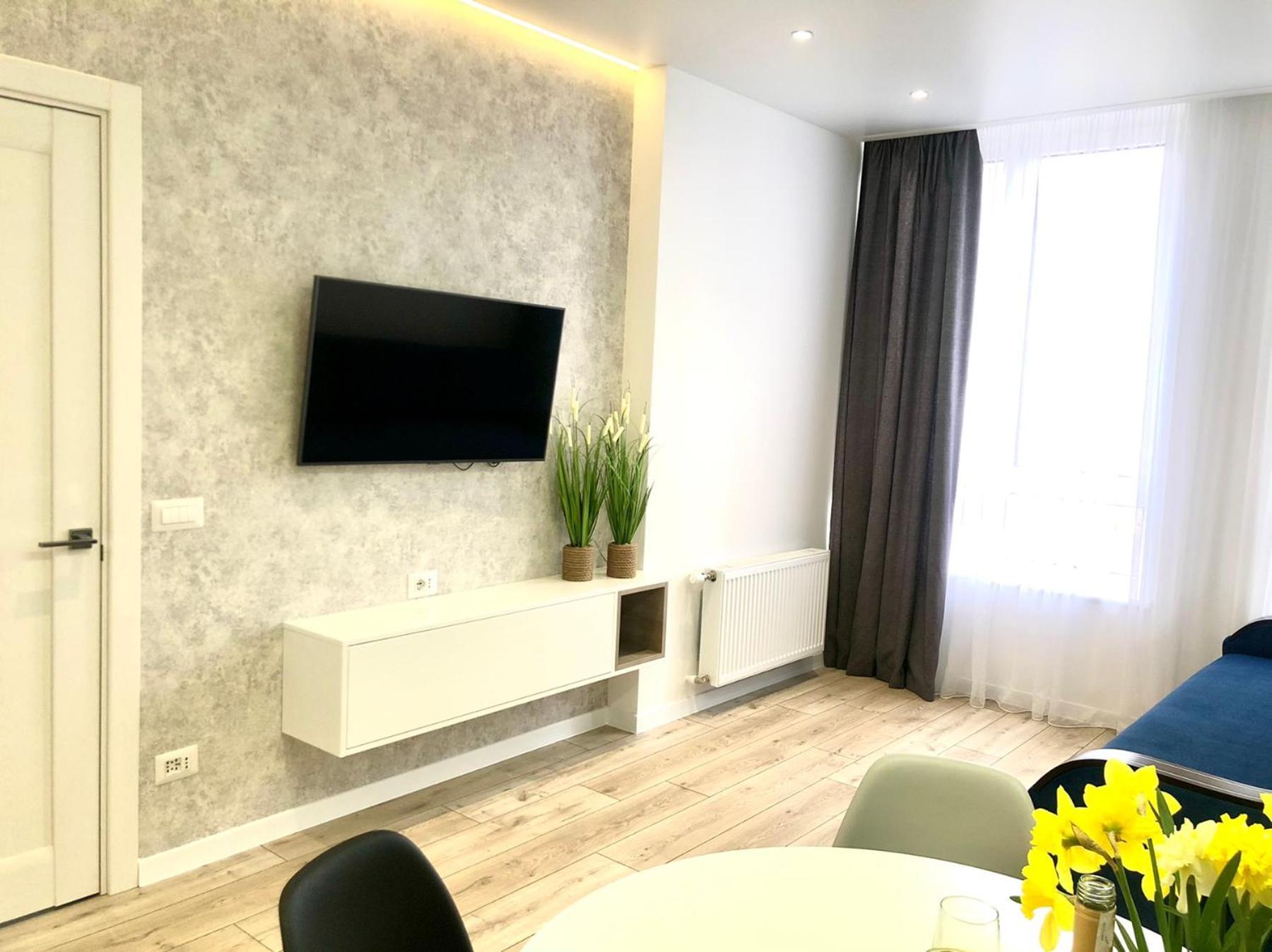 Osapart Beautiful Apartment In A Complex Semycvit Lviv Eksteriør billede