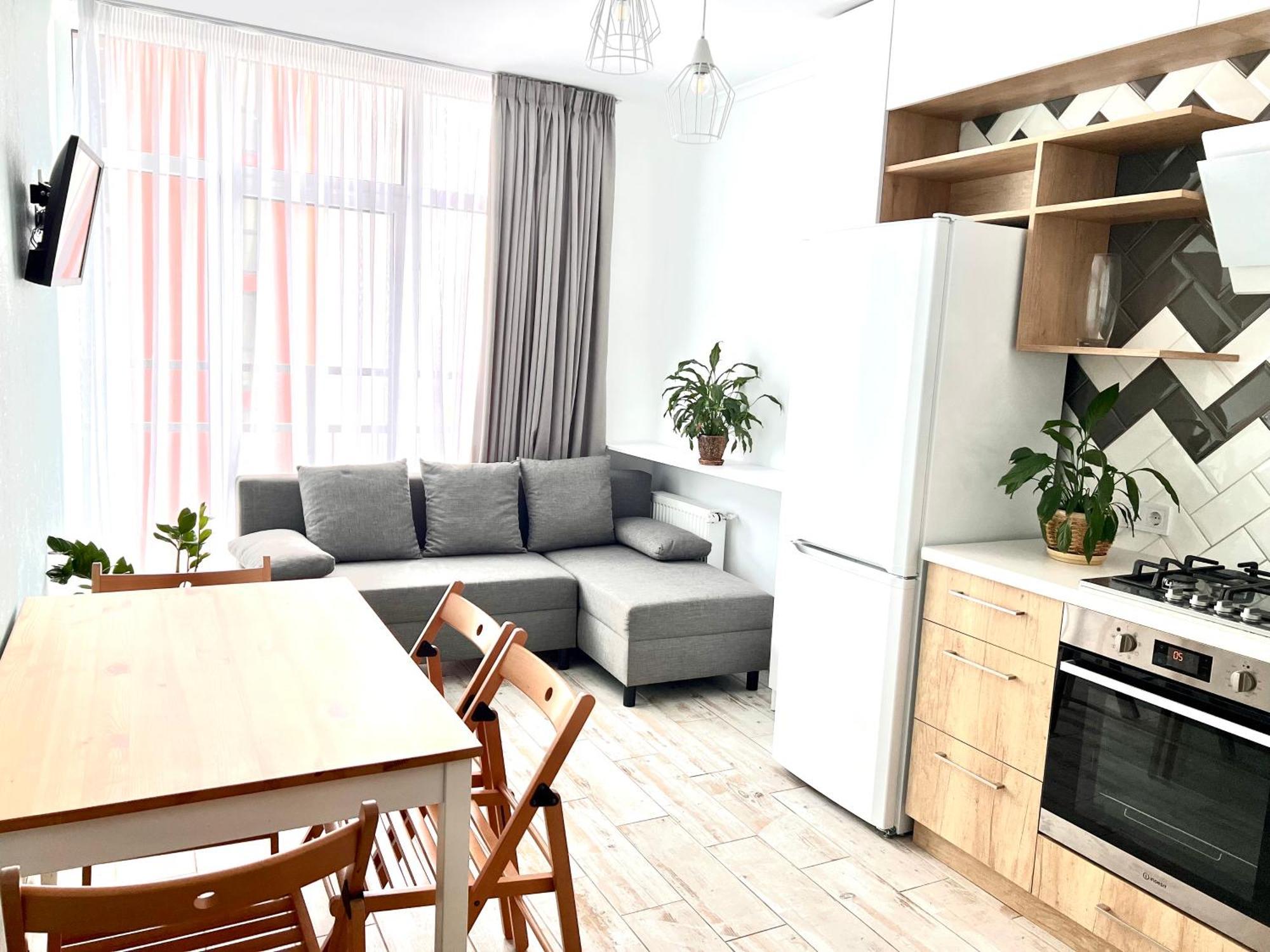Osapart Beautiful Apartment In A Complex Semycvit Lviv Eksteriør billede